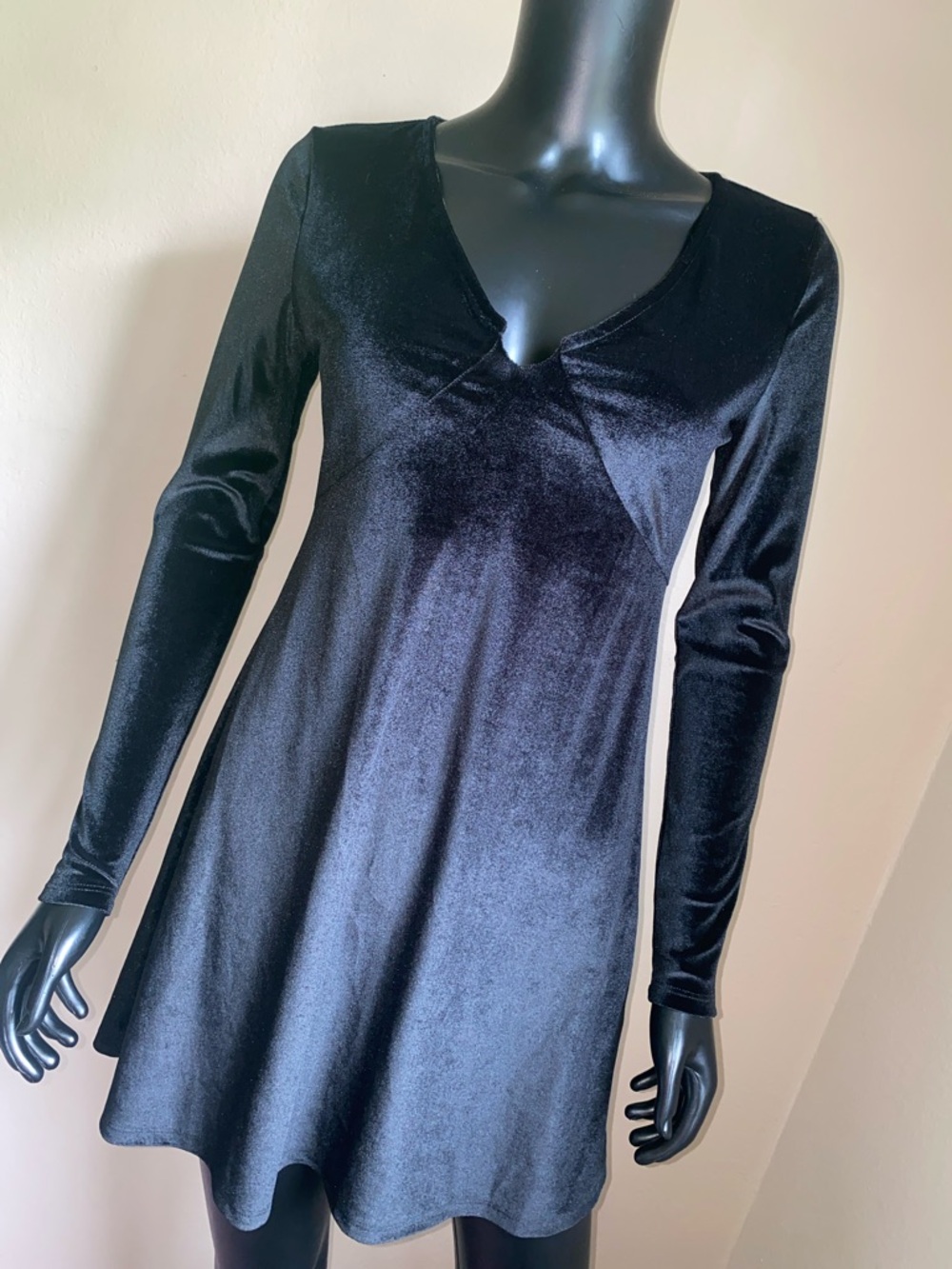 love, Fire Black Velvet Long-Sleeve V-Neck Dress NWTs